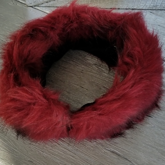 Burgundy Faux Fur Headband - Picture 2 of 4